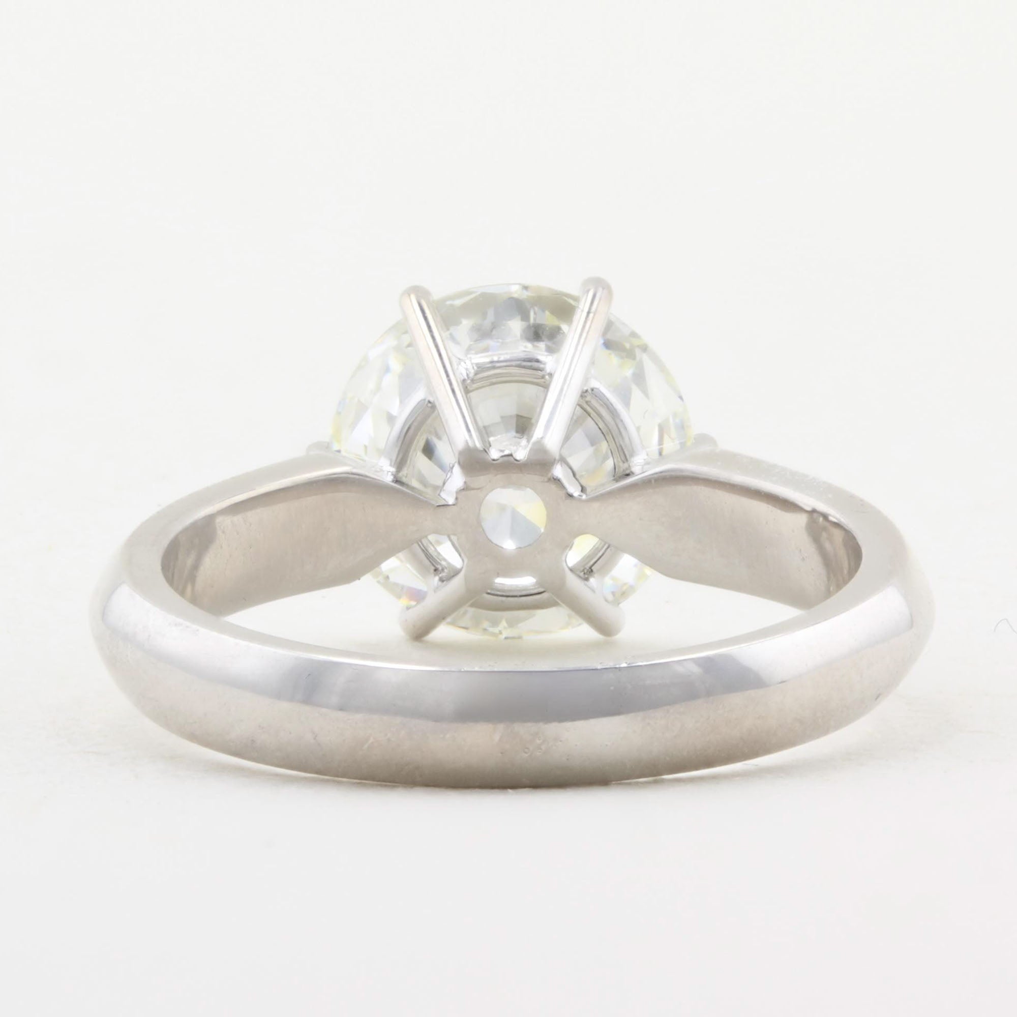 3.27ct Round Diamond Solitaire Ring