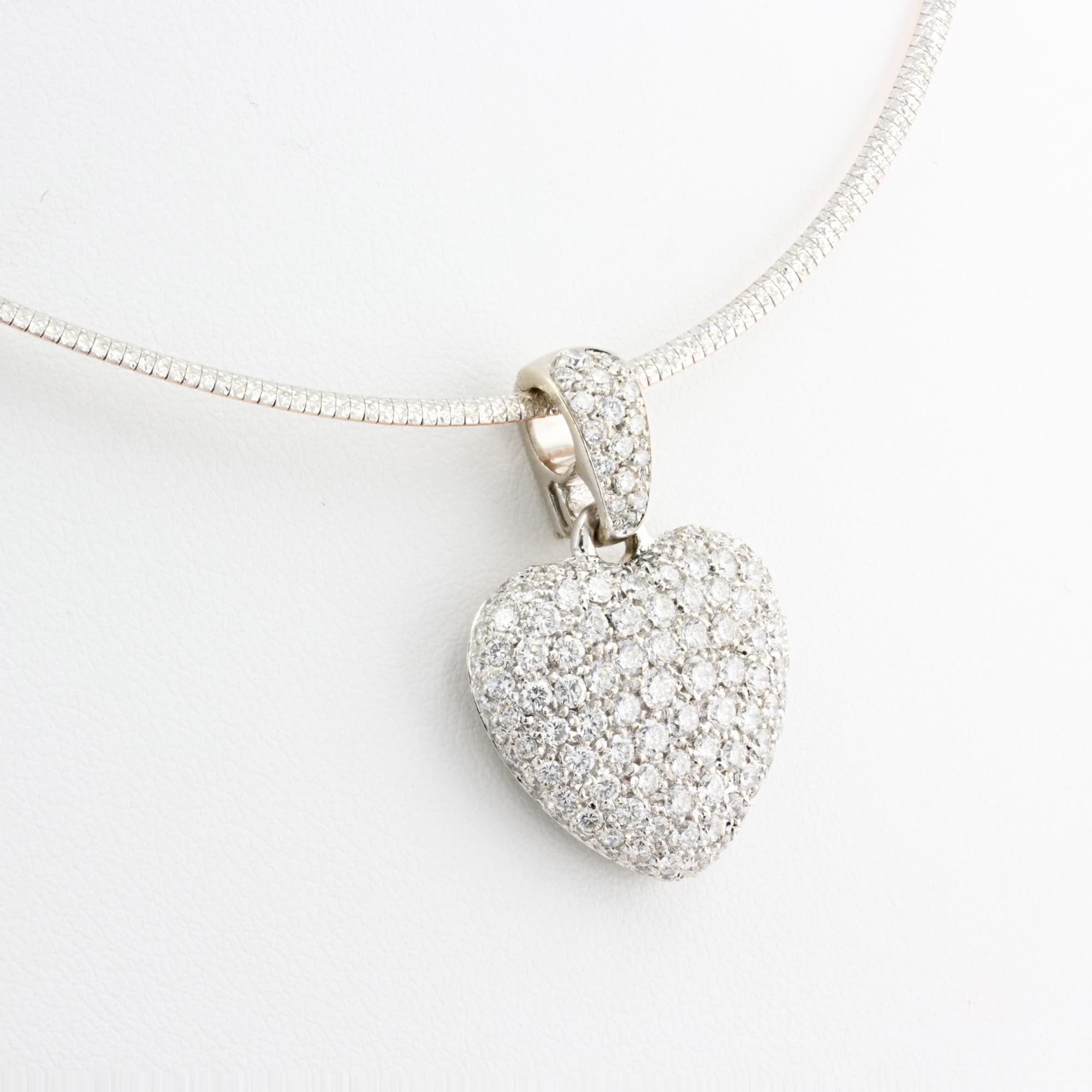 Wempe 2.10ct Diamond Heart Pendant