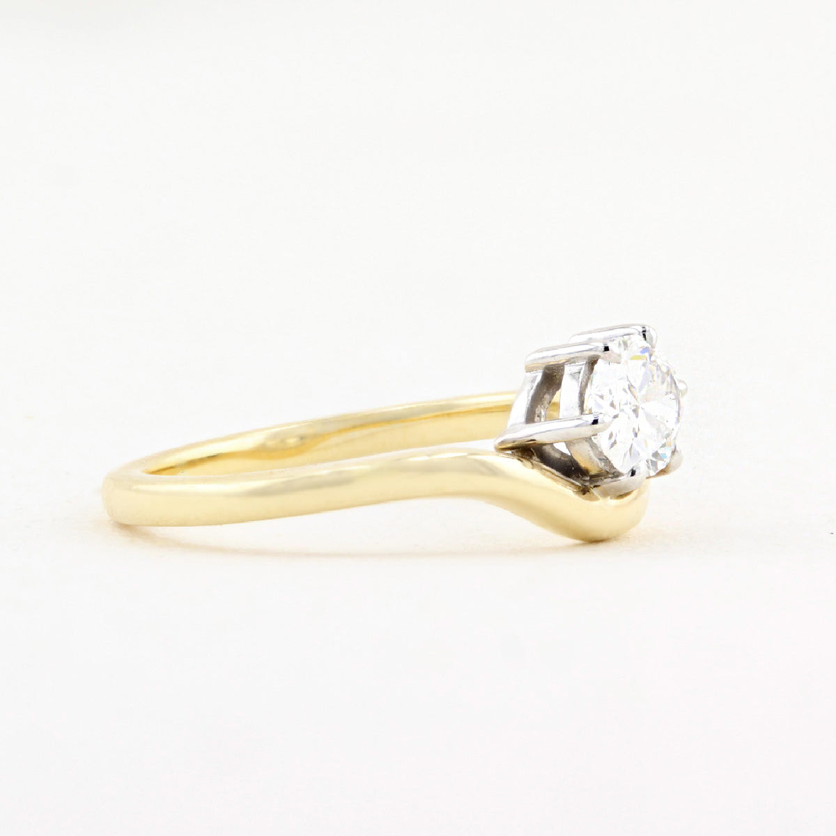 0.70ct Oval Diamond Engagement Ring