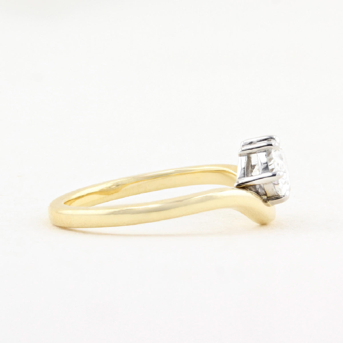 0.70ct Oval Diamond Engagement Ring