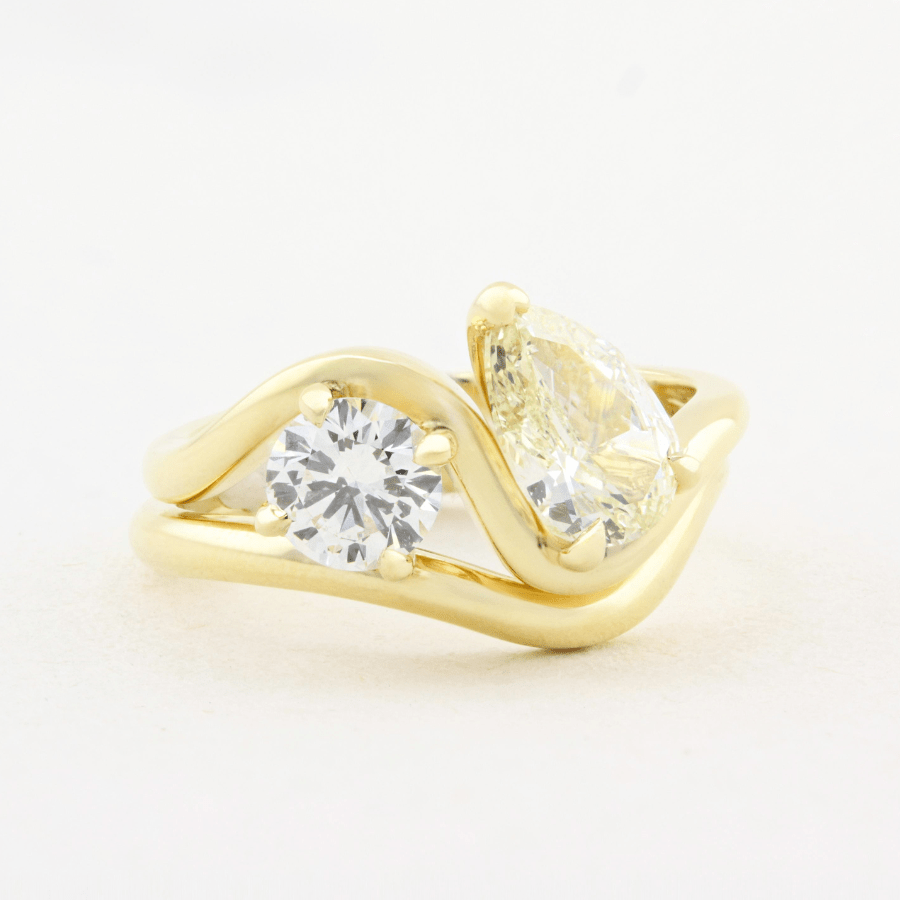 Amore Wave Wedding Ring