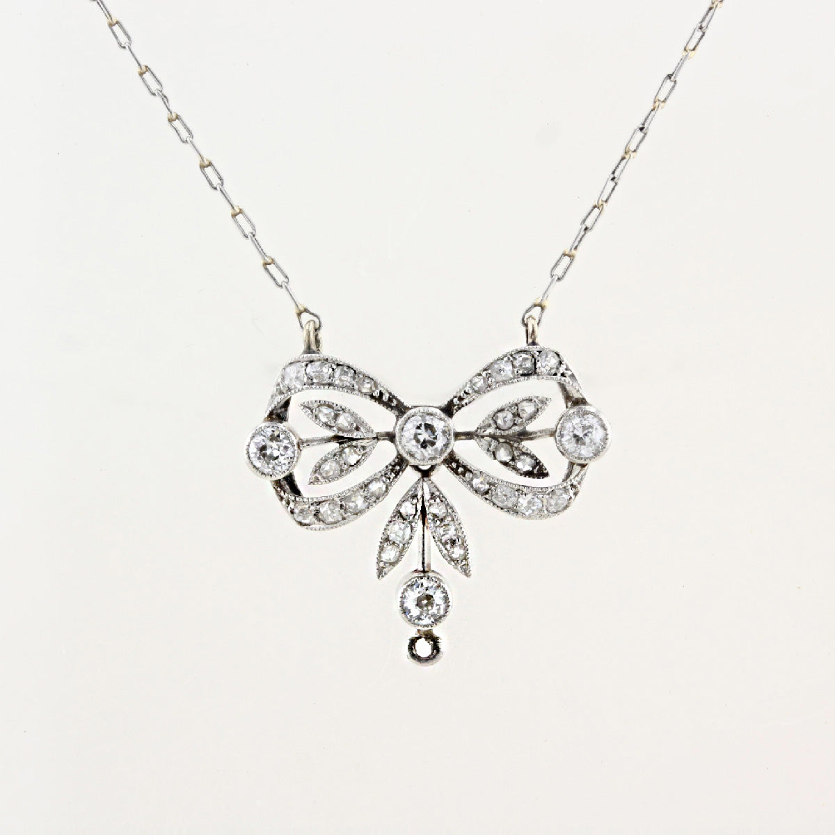 Handmade vs. Mass Produced Jewellery