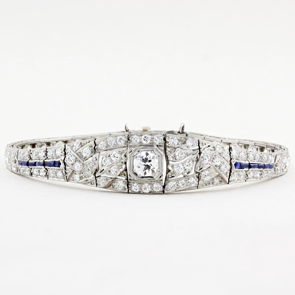 A Journey Through the Art Deco Era of Jewellery