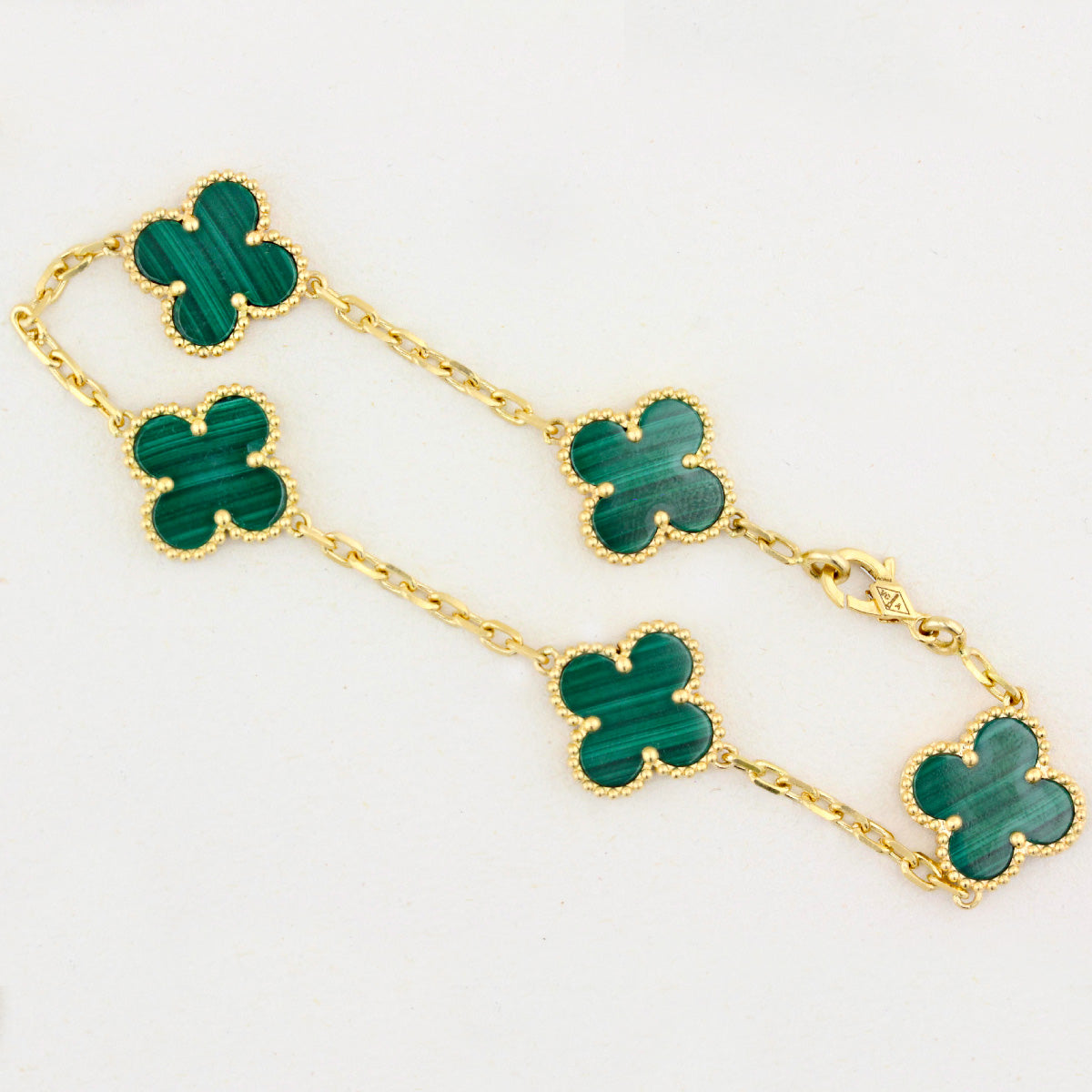 How to Sell Your Van Cleef & Arpels Jewellery