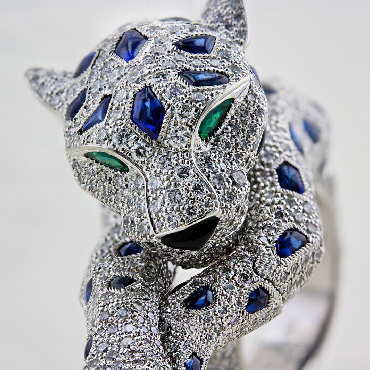 Selling Your Cartier Panthère Jewellery: A Guide to Its Iconic History and How to Get the Best Offer