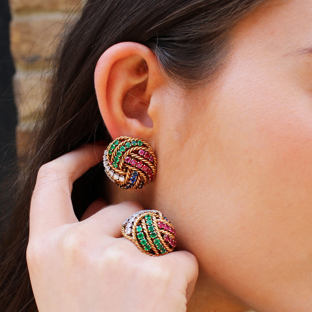 The Perfect Jewellery To Wear To Your Festive Events!