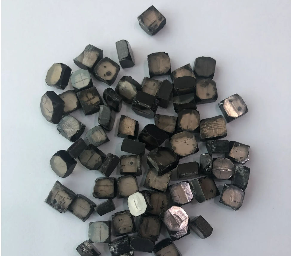 Why Don’t We Buy Or Sell Lab Grown Diamonds?