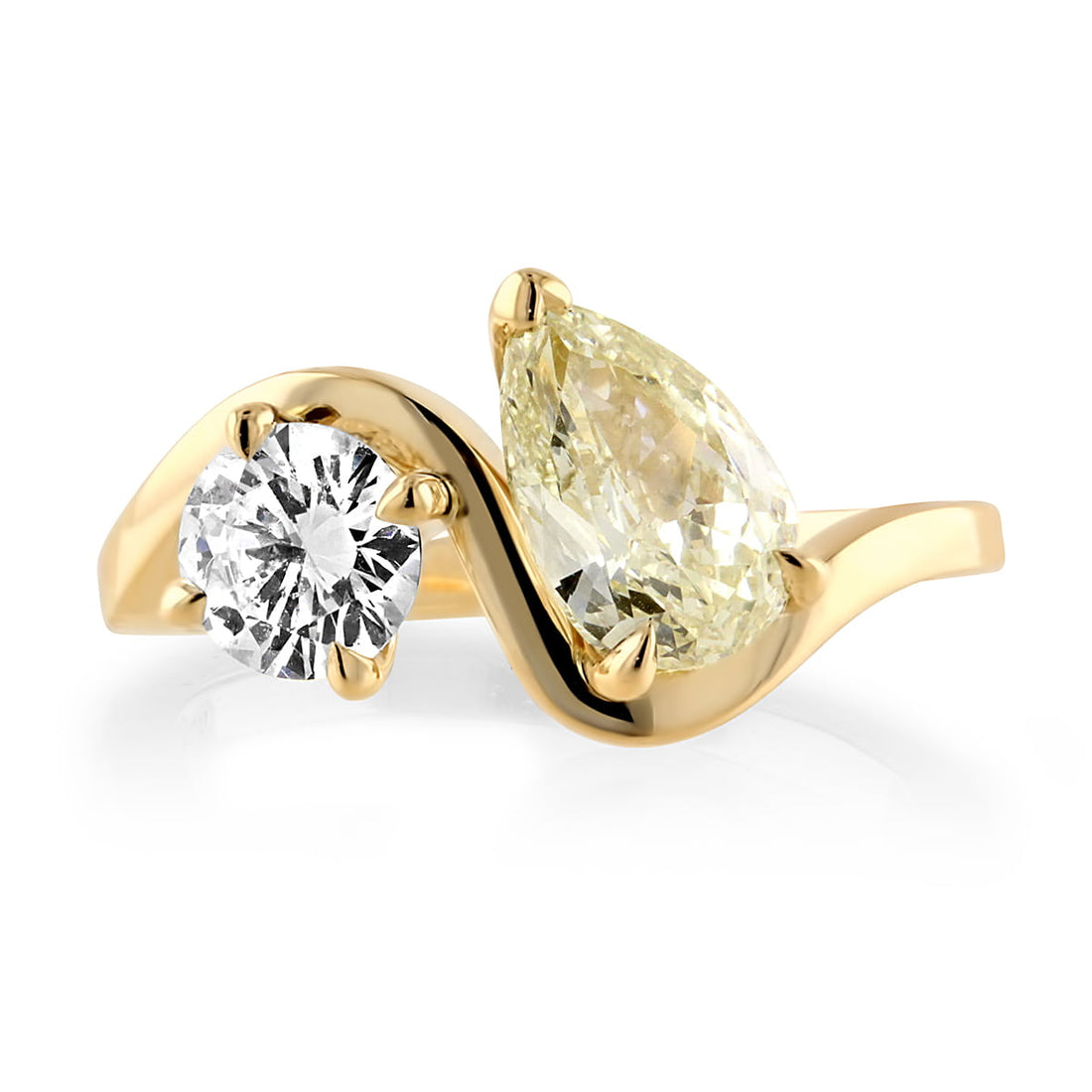 Amore Asymmetric Toi et Moi Engagement Ring
