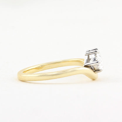 0.70ct Oval Diamond Engagement Ring
