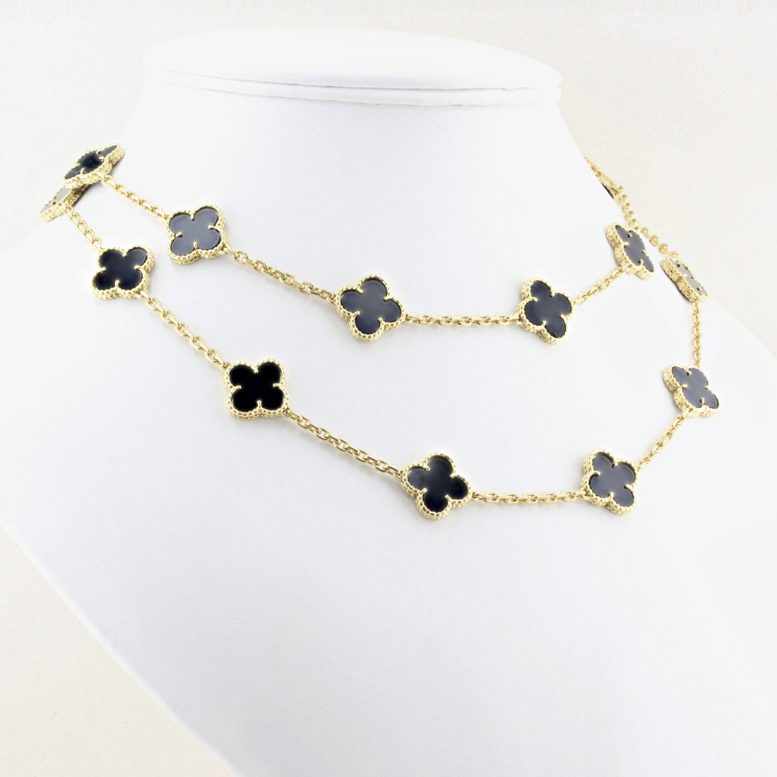 Van Cleef &amp; Arpels Onyx 20 Motif Alhambra Necklace