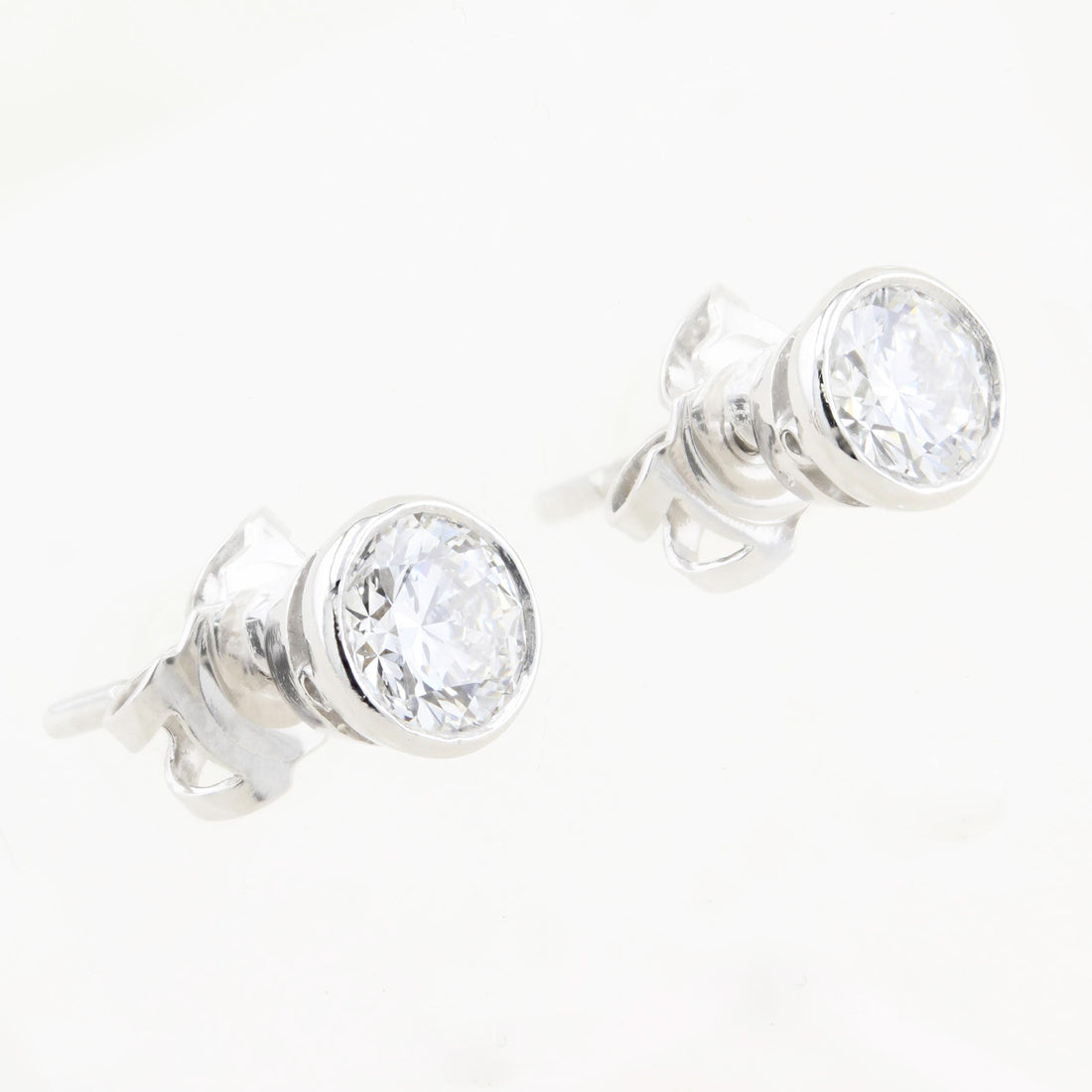 1.00ct Diamond Rubover Stud Earrings