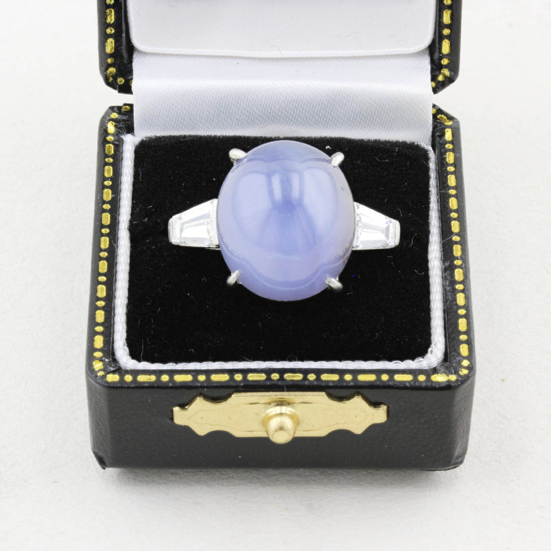 Vintage Star Sapphire and Diamond Ring