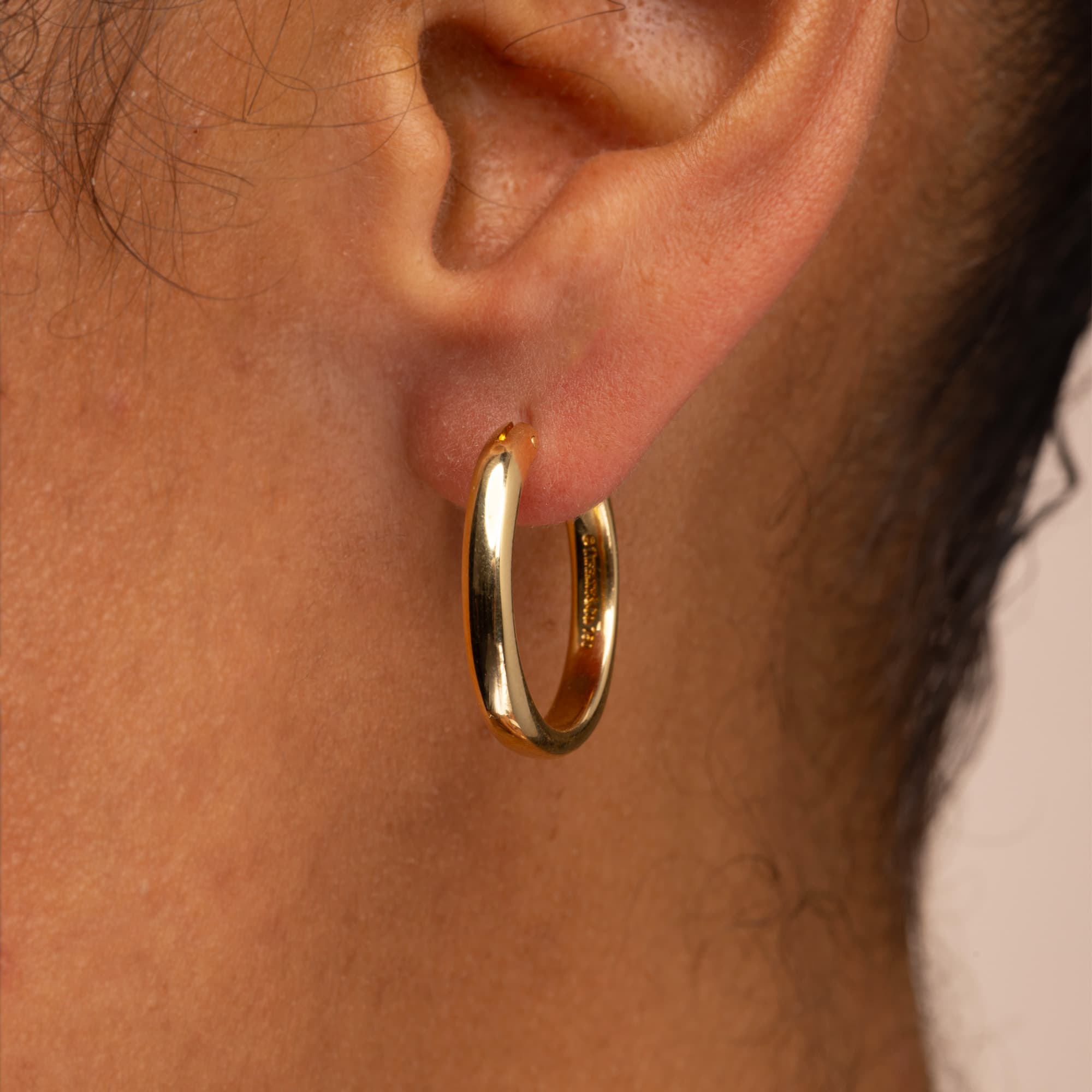 Tiffany &amp; Co Yellow Gold Hoop Earrings