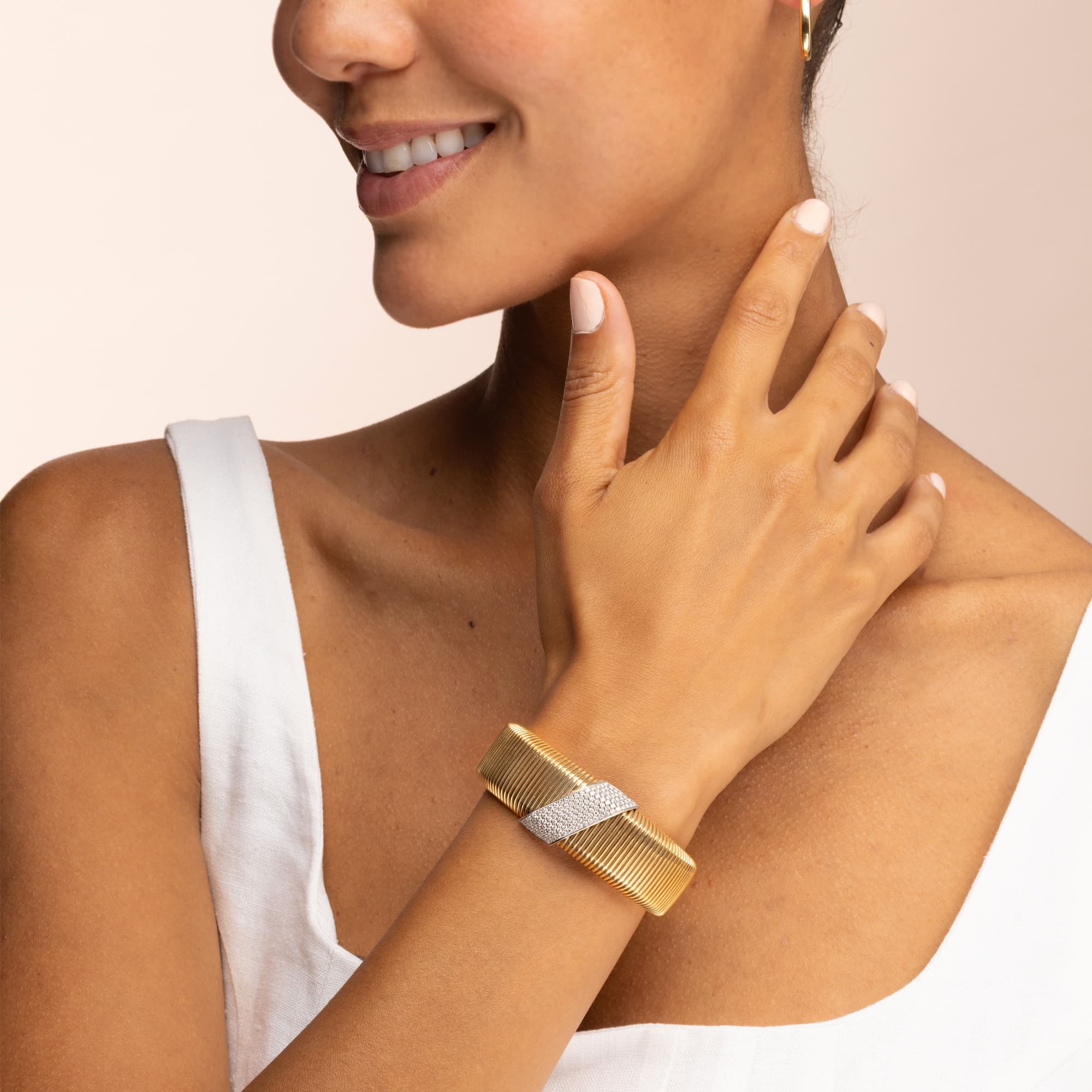 Vintage 18ct Yellow Gold &amp; Diamond Bangle