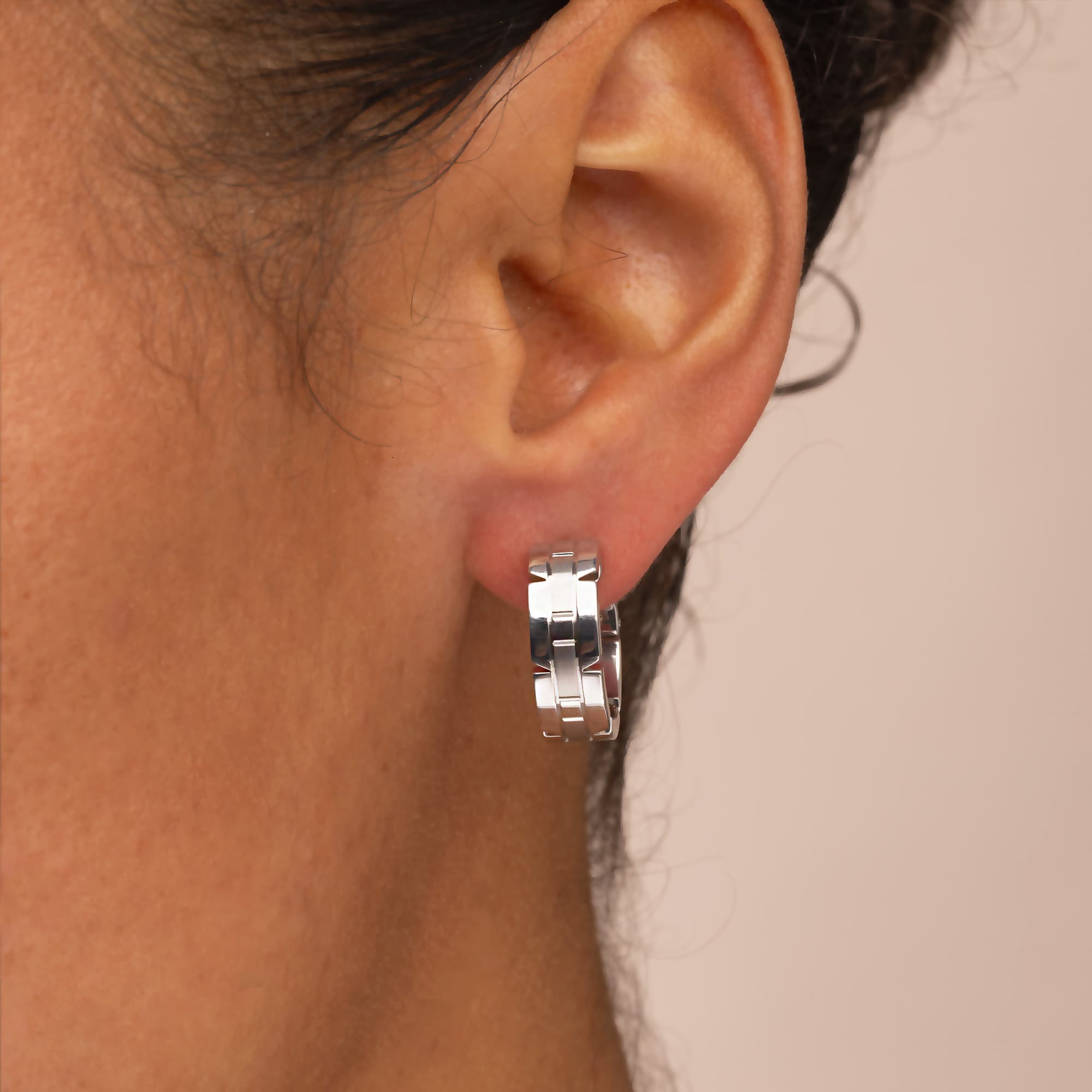 Cartier Maillon Panthère Earrings