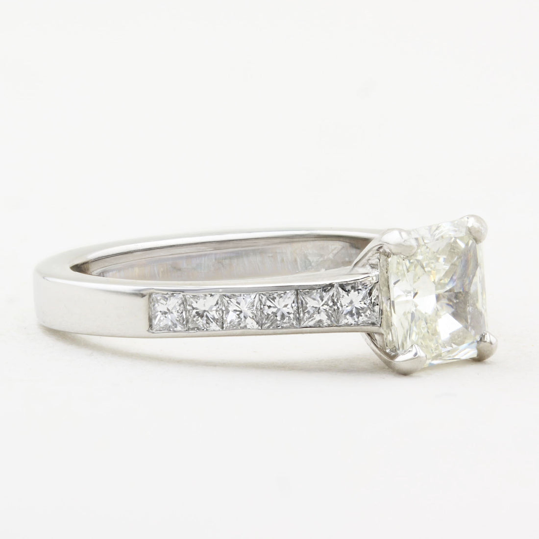 1.01ct Radiant Cut Diamond Ring