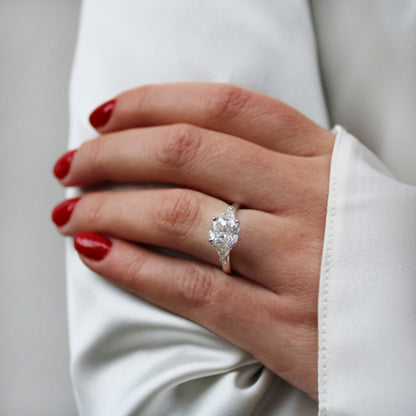 2.02ct Radiant Cut Diamond Engagement Ring