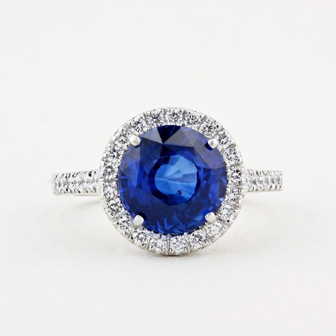 4.08ct Sapphire &amp; Diamond Cluster Ring