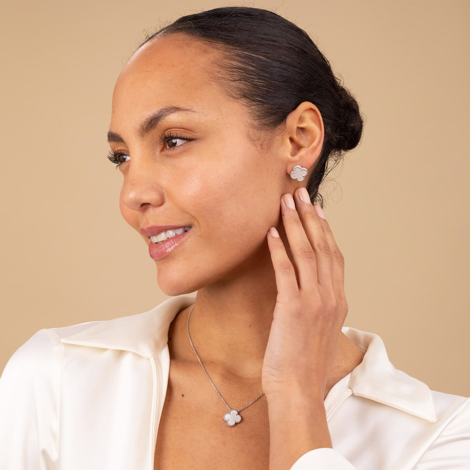 Van Cleef &amp; Arpels Mother of Pearl Alhambra Earrings