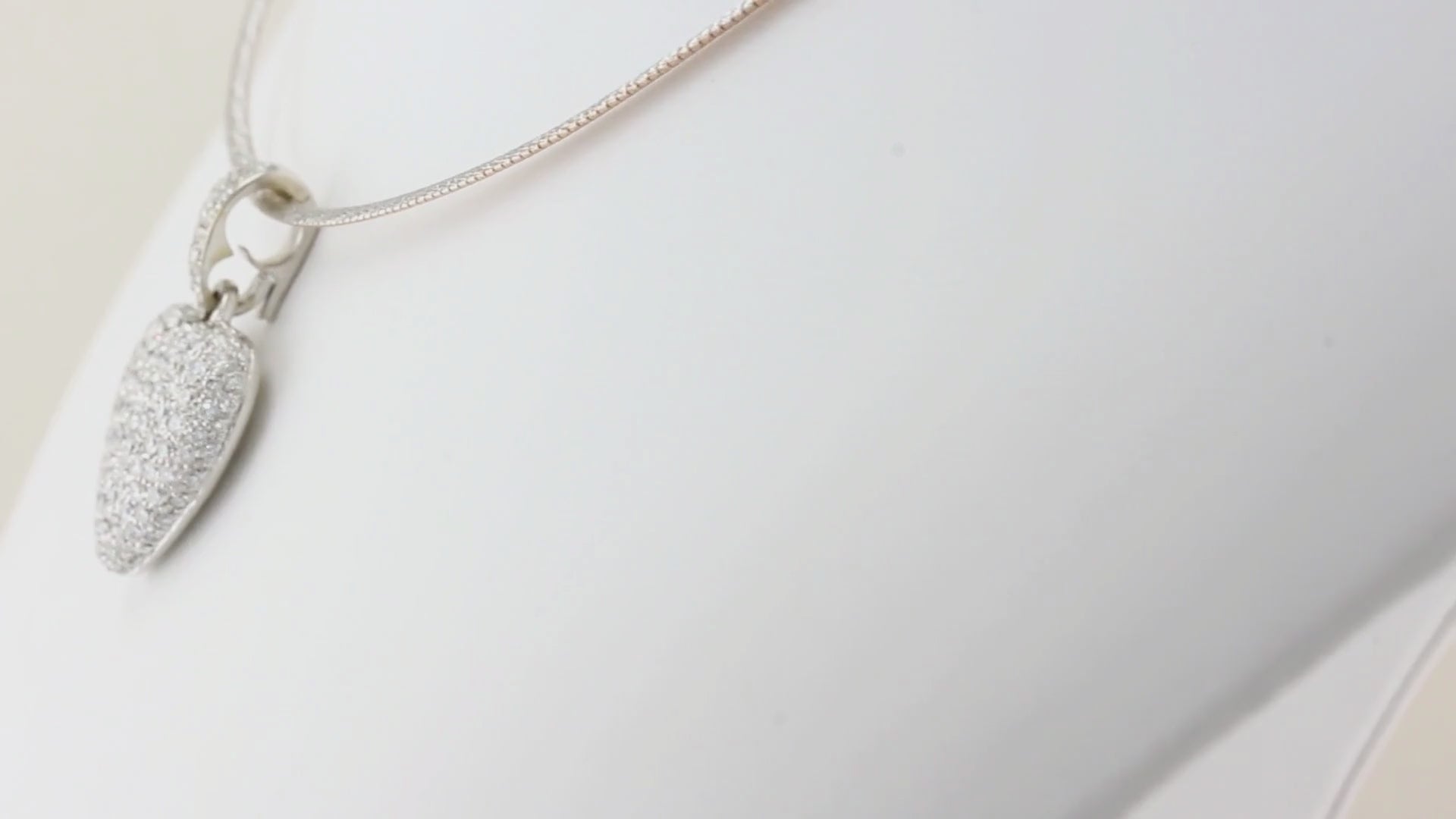 Wempe 2.10ct Diamond Heart Pendant