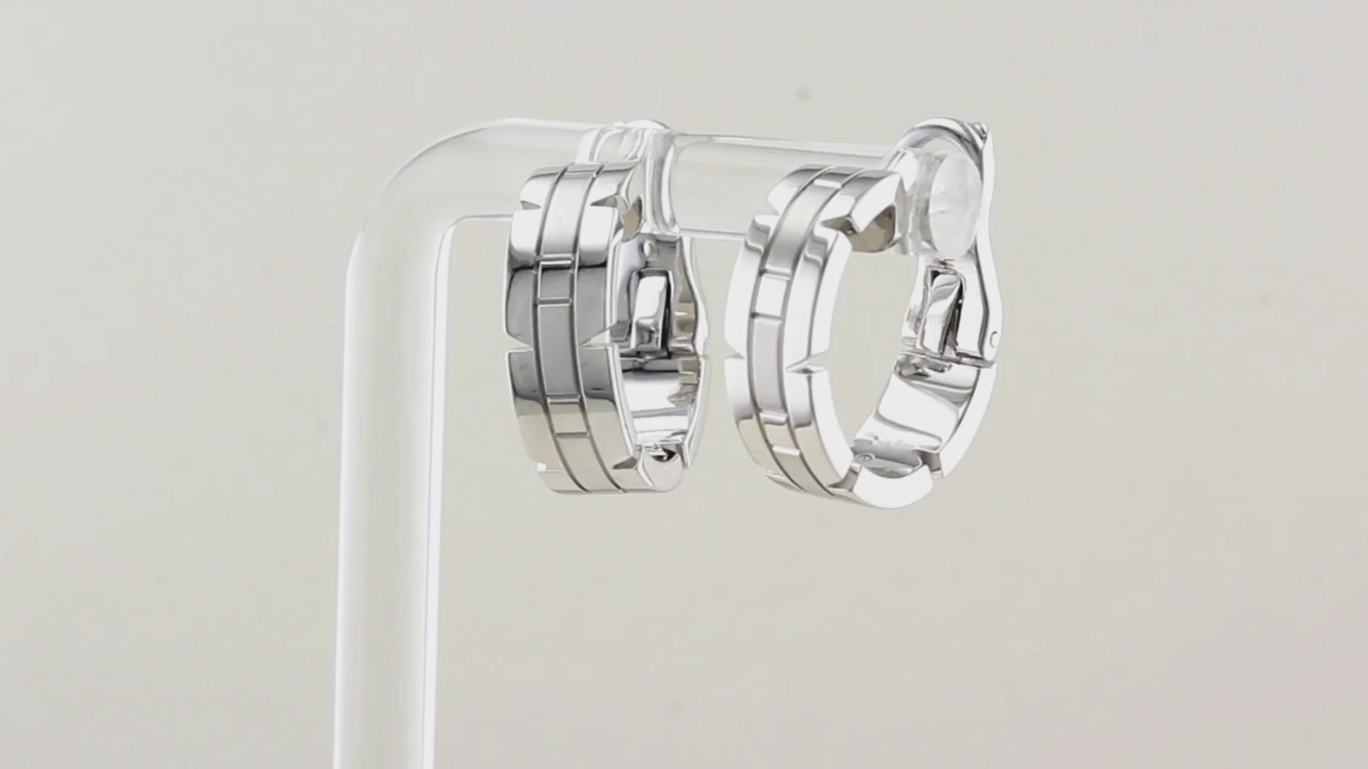 Cartier Maillon Panthère Earrings