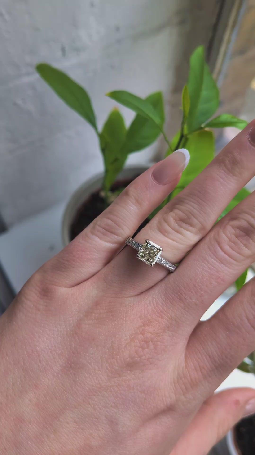 1.01ct Radiant Cut Diamond Ring