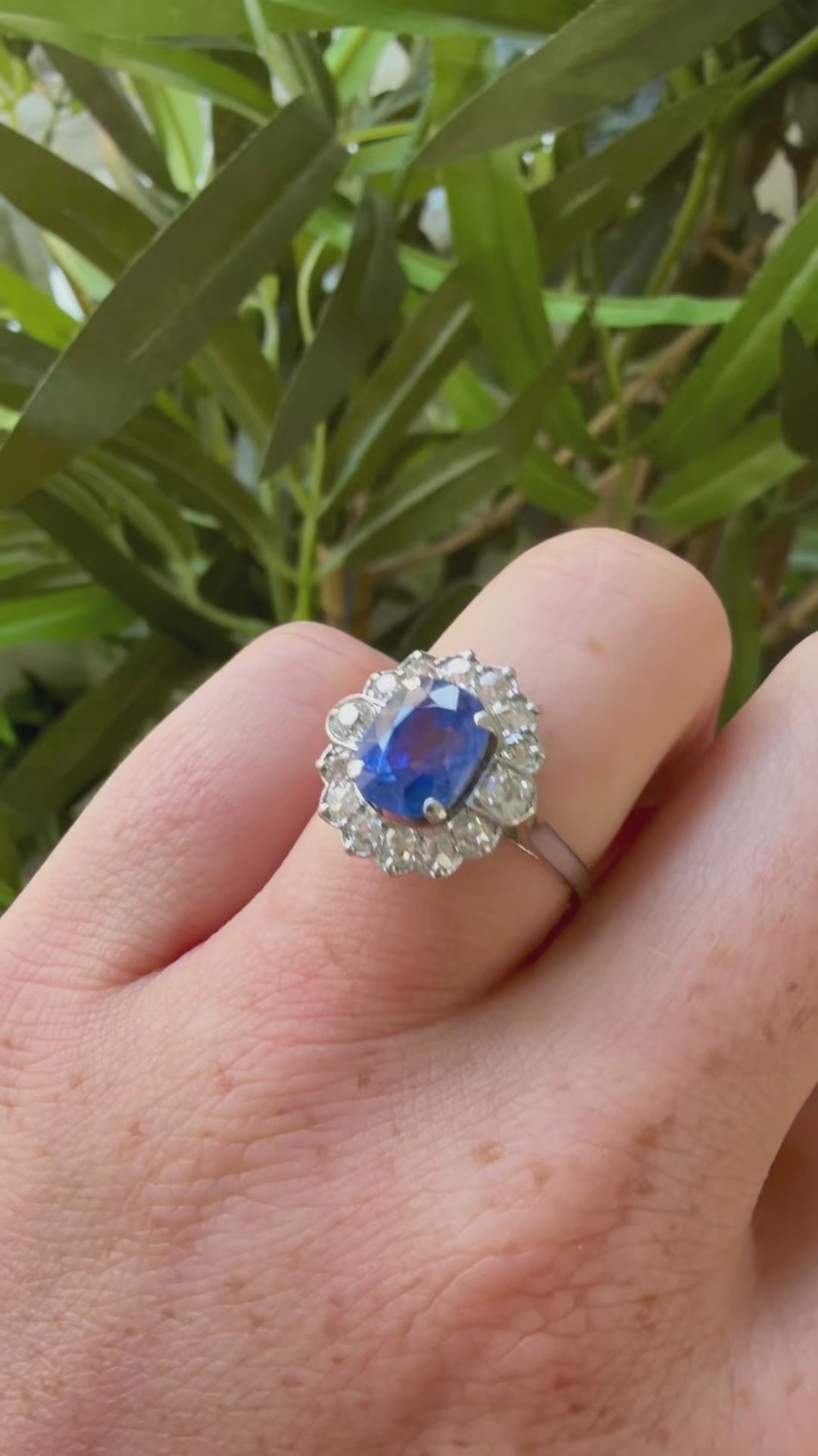 Vintage 3.00ct Sapphire &amp; Old Cut Diamond Cluster Ring