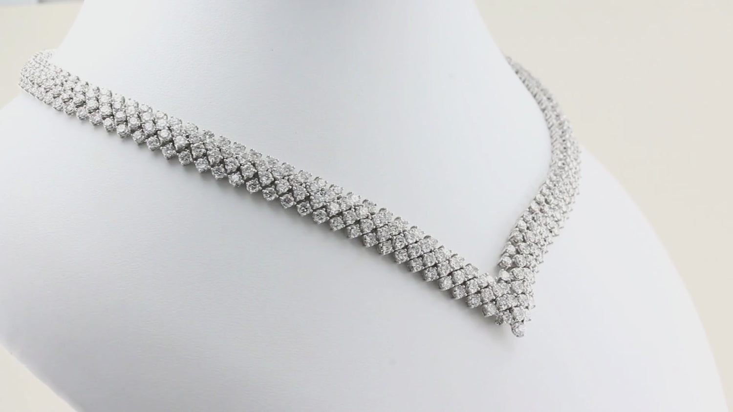 30.00ct Four Row Diamond Necklace